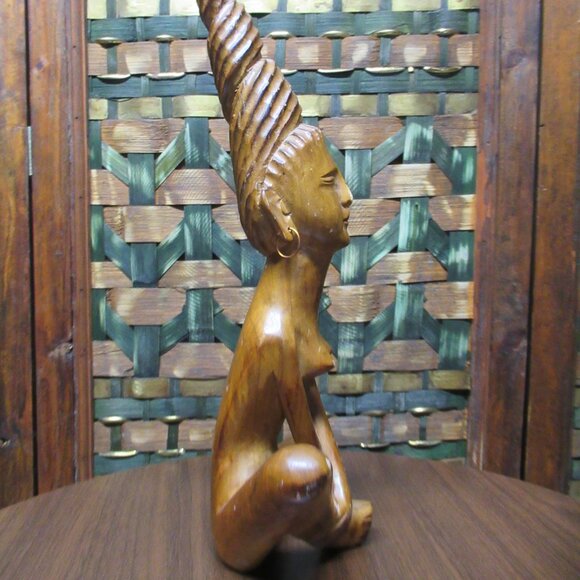 Wooden Statue Meditating Woman - Picture 4 of 9